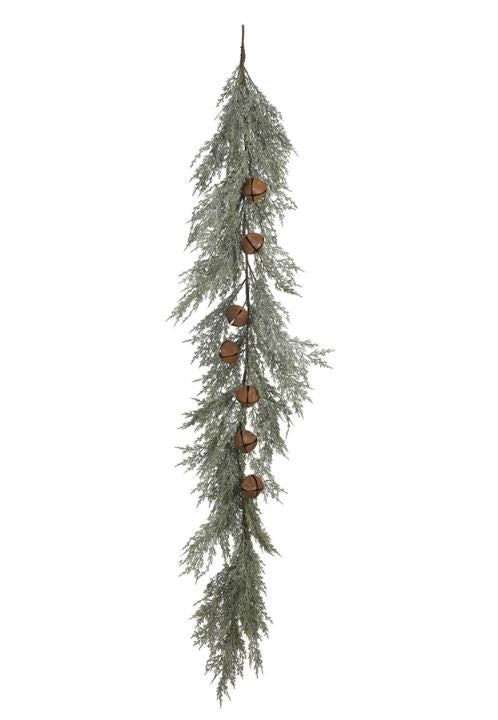 Bring a touch of rustic charm and natural beauty to the holiday décor or year-round displays with this delightful faux cedar garland with rust bells. Realistic faux cedar fronds in a lush green color create a natural foundation, while the decorative metal bells with a rust finish add a touch of vintage charm.