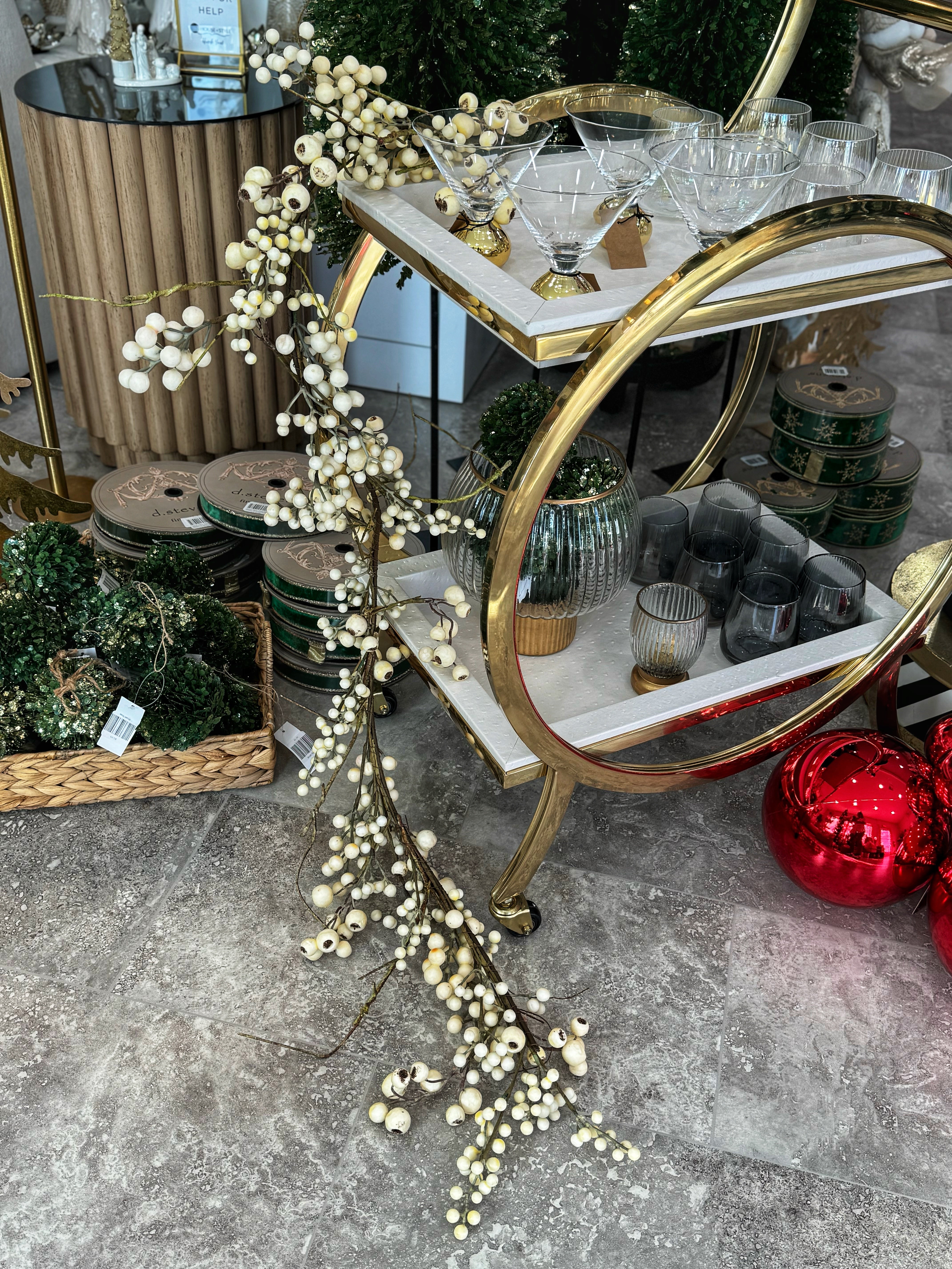 White Berries Garland