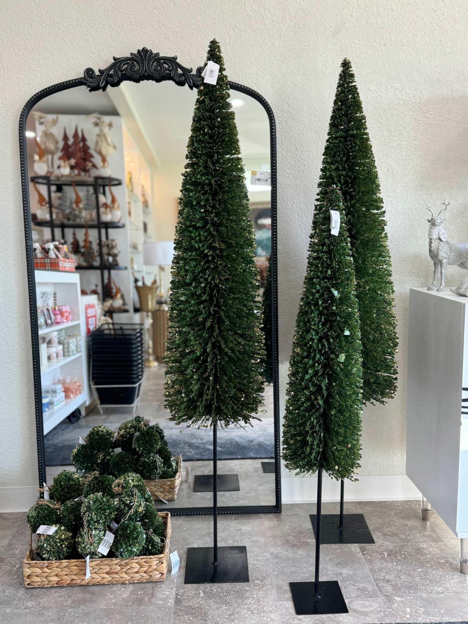 Embrace the holiday spirit with our charming Small Dark Green Christmas Tree. Perfectly sized for tabletops, shelves, or cozy corners, this beautifully crafted tree features rich, deep green foliage that brings a classic touch to your festive decor.