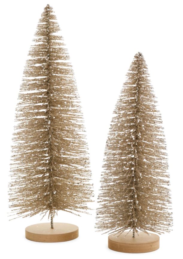 This elegant piece adds a touch of sophistication to your holiday or everyday table setting. Crafted with attention to detail, its shimmering hues catch the light beautifully, creating a warm and inviting atmosphere. Perfect for accenting your dining table, mantel, or any festive display, this table brush tree is a stylish statement piece that enhances your home’s charm!